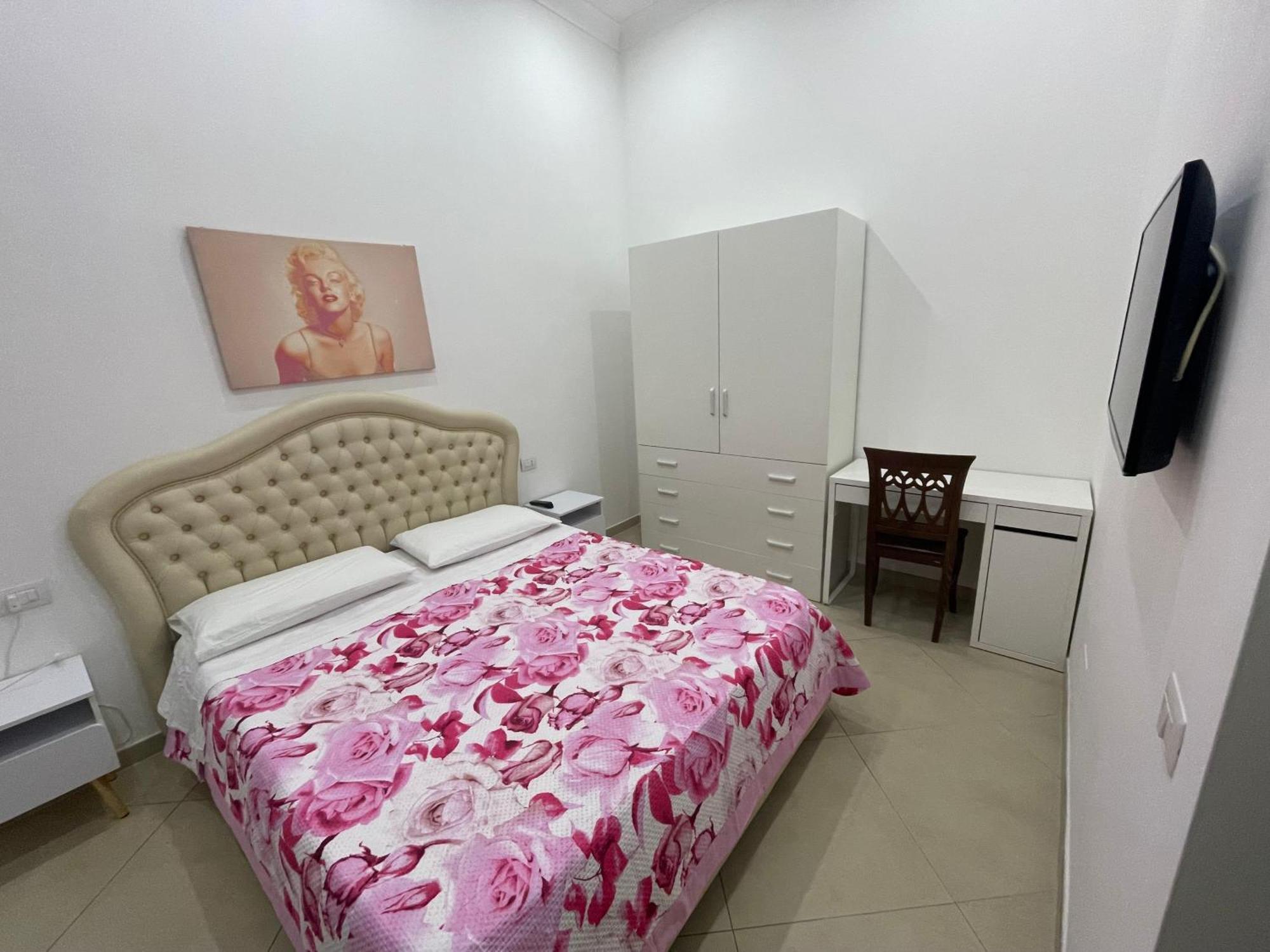 Margi House Napoli Apartment Екстериор снимка